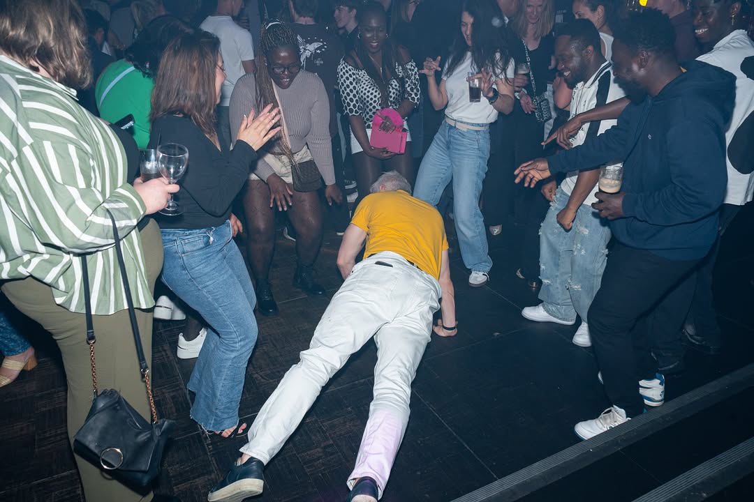 This is what it’s all about! 😃 Enjoyment, togetherness and… break dancing of course 🤣